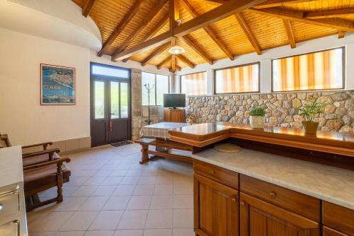 One-Bedroom Apartment - Ground Floor image 6