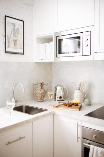 Kitchen, The Art Flat, Woollahra in Woollahra