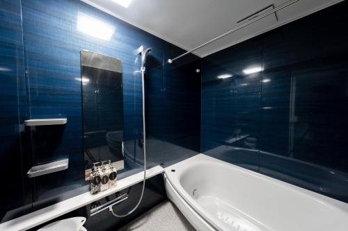 Hot tub, LEO癒Resort宮古島 Pool & Villa in Miyakojima