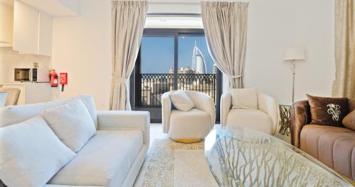 Spectacular 2BR Apartment Full BurjAlArab View, Dubai (photo 3)