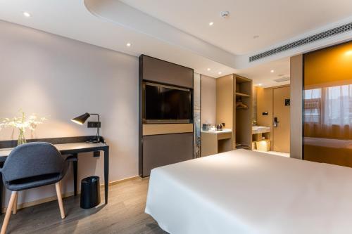 room detail thumbnail 1