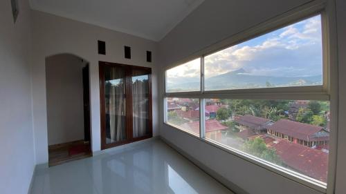 Toraja Lodge Room Type - Deluxe Double Room