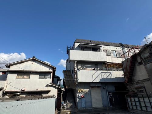 Mito Houses 20 or 28 Pax - Bus & Breakfast Options