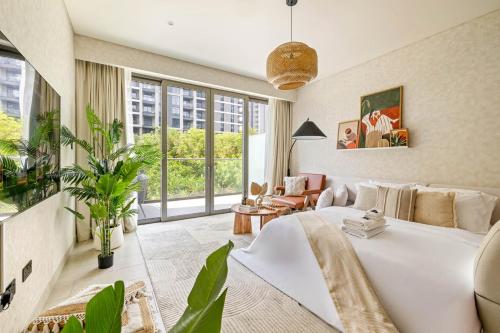 Spacious 1BR with Pool Gym and Kids Play Area - image 2