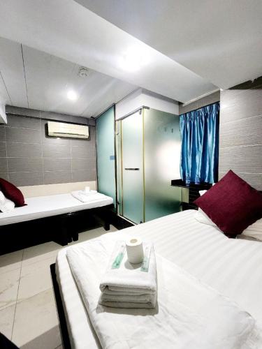 KK Hotel - Hostel - 24 hrs Reception in Flat C2 , Tsim Sha Tsui Building, 83-97 Nathan Road, Tsim Sha Tsui, Kowloon, Hong Kong
