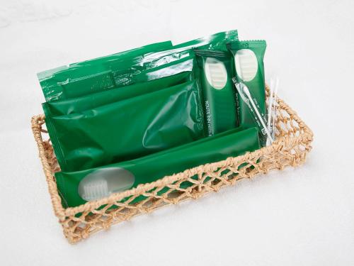 room detail thumbnail 2