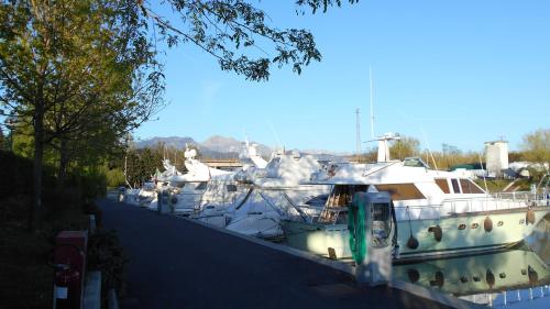 IRON GATE MARINA3B