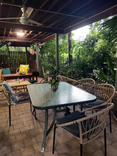 Cosy room tropical garden near สนามบินนานาชาติดาร์วิน