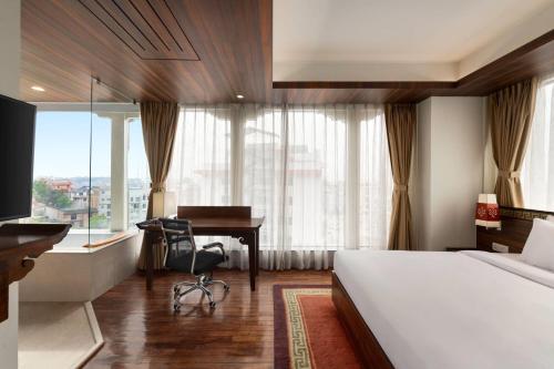 Junior King Suite image 10