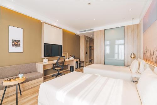 Superior Twin Room image 2