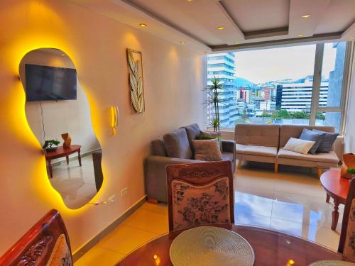 Three-Bedroom Deluxe Apartment image 7