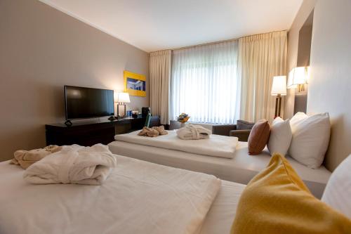 Lion's Garden Hotel - image 6