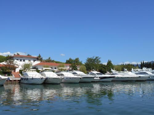IRON GATE MARINA3B – Sarzana, PA