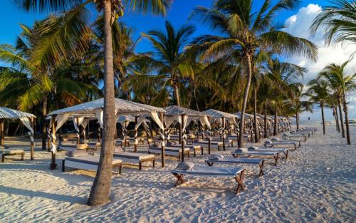 strand, Lion in the Sun Boutique Hotel & Spa in Malindi