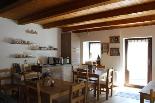 Kitchen, B&B La Meridiana Moncenisio in Moncenisio