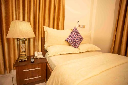 Single Room image 1