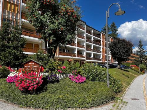 Cozy central apartment at a fantastic price! in Chermignon