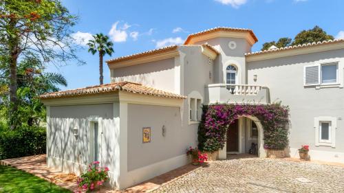 Exterior view, Casa La Vendola in Gramacho