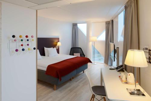 1 queen bed