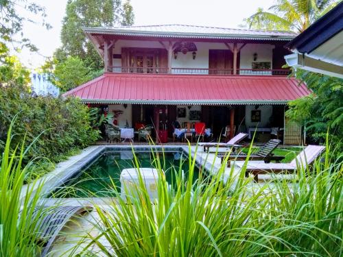 Beautiful Villa with Pool and Amazing Garden, Midlands Station