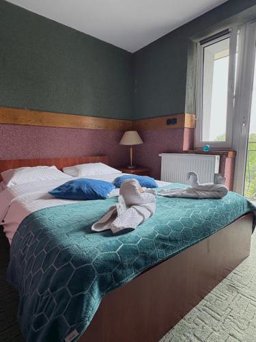 1 double bed