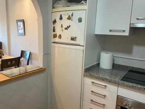 One-Bedroom Apartment image 5