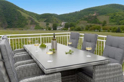Erkély/terasz, 5 STERNE LUXUS VILLA KLIMATISIERT DACHTERRASSE MIT ATEMBERAUBENDER AUSSICHT ooooo in Ellenz-Poltersdorf