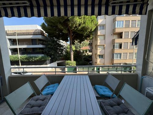 Apartment room in 2P proche mer sib06
