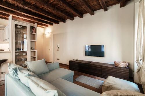 Superior Apartment image 8