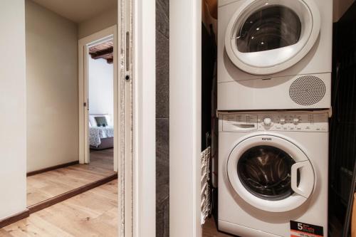 Superior Apartment image 2