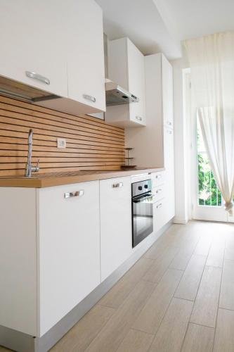 레코 CASA IDEALE TIM Appartmanti moderni vicina al centro 3성급 게스트하우스 전망