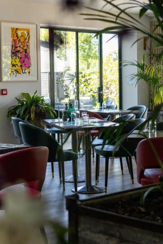 Restoran, Country home with a Pub, Restaurant & Brewery onsite ! in Clane