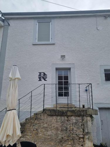 Entrance, LE ROCAGERMANOIS - Jolie maison de village in Beaulieu (Burgundy)