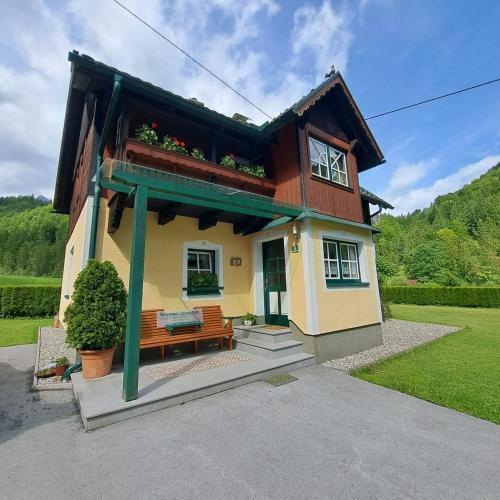  Ferienhaus Schlossblick in Landl