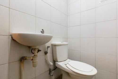 Superior Twin Room image 7