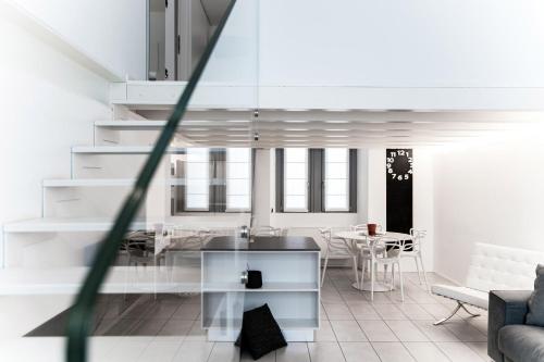 One-bedroom Loft Apartment  image 4