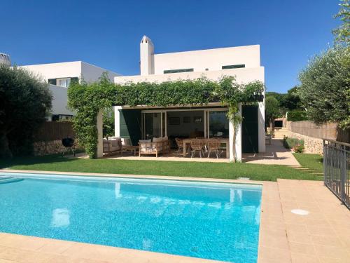 Roures 13 Villa con piscina privada y AC – khách sạn tại Sant Lluis