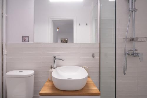 2BR 