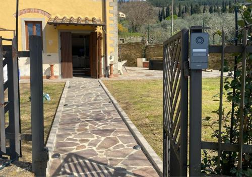 30 Min from Florence Jacuzzi, Wi-Fi & Parking in Руфіна