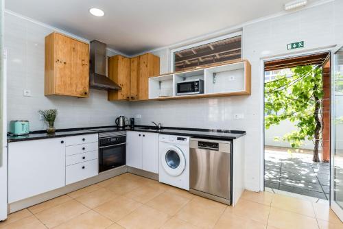 Kali Vice Surf Villa 4