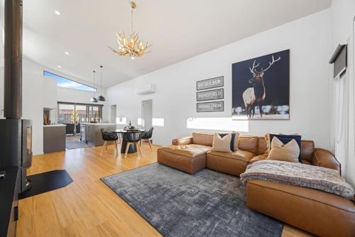Station House - Mansfield - Sleeps 8