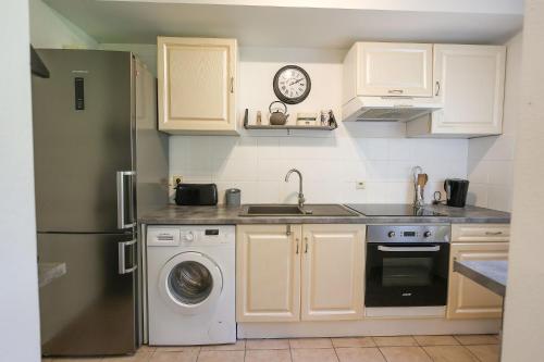 L'escale verte - garden & pool in Petit-Bourg