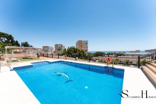 Two-Bedroom Apartment with Balcony and Sea View image 5