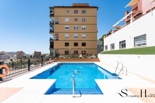 Two-Bedroom Apartment with Balcony and Sea View image 4