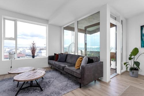 Three-Bedroom Apartment image 6