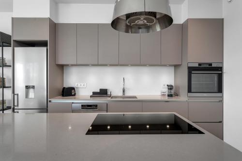 Three-Bedroom Apartment image 4