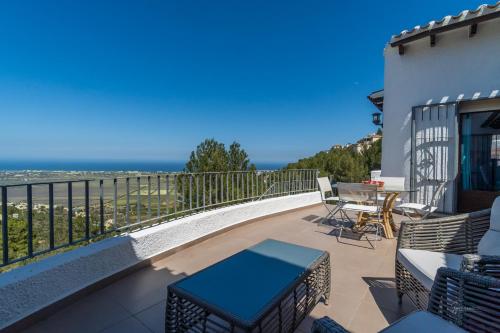 Exterior view, Villa Amalia in Monte Pego