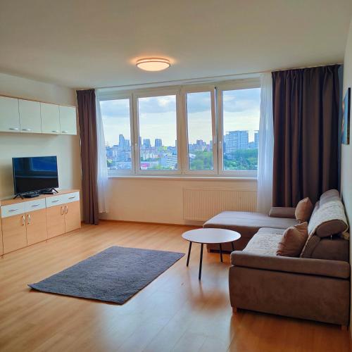 SAG 12th floor Koloseo residence Lake view Free parking, Bratislava (fotografie 3)
