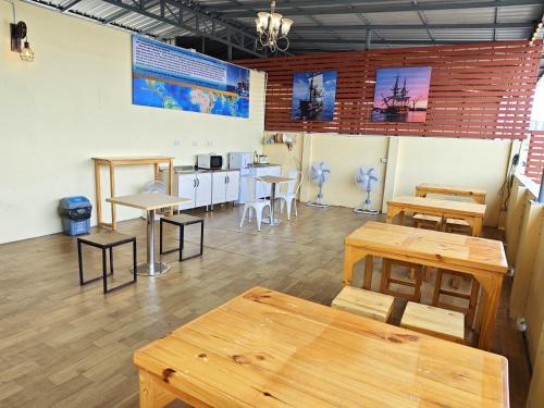 latitude 13 Room & breakfast - 레스토랑