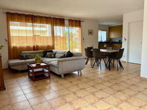 Belle Maison Cosy et lumineuse gîte à louer Canohès